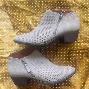 Lucky Brand LK-Brielley taupe suede ankle boot size 8.5m